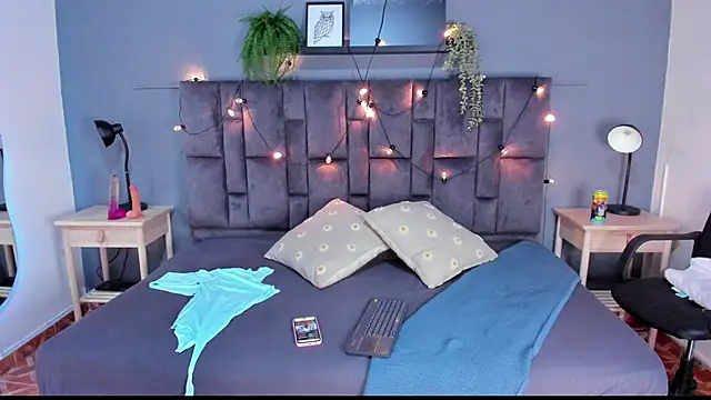 Snapshot of FernandaBrown__ chatting on February 20, 2026, 7:38 pm FernandaBrown online show from February 20, 2026, 7:38 pm