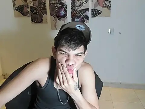 Snapshot of Jesshot_bigcock20cm chatting on February 15, 2026, 4:46 am Jesshot bigcock20cm online show from February 15, 2026, 4:46 am