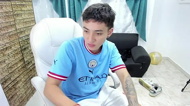 Snapshot of Wesleey-Boy chatting on February 19, 2026, 7:33 pm Wesleey-Boy online show from February 19, 2026, 7:33 pm