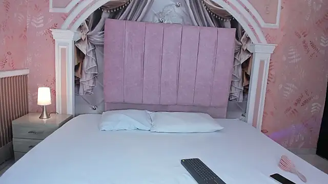 sweetness siren online show from February 22, 2026, 4:37 am