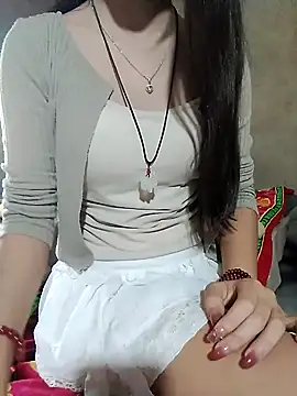 DoliceGirl2k online show from April 9, 2026, 12:34 am