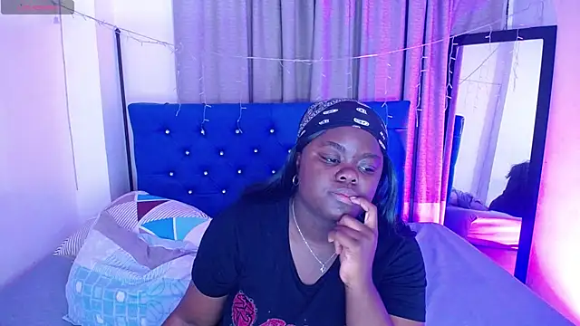 Snapshot of neighbor-ebony chatting on July 6, 2026, 3:24 am neighbor-ebony online show from July 6, 2026, 3:24 am