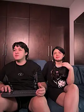 EmilyAndAndrew online show from March 1, 2026, 4:23 am