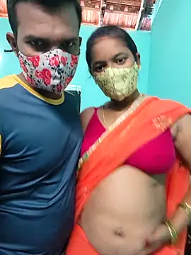 Snapshot of Tamilkannadacouple chatting on February 12, 2026, 5:18 am Tamilkannadacouple online show from February 12, 2026, 5:18 am