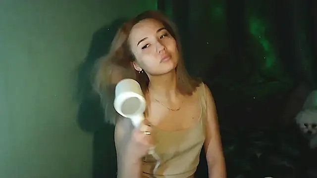 Hazel 4 U online show from February 23, 2026, 1:55 pm