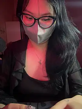 HaleyKin online show from April 24, 2026, 2:30 pm