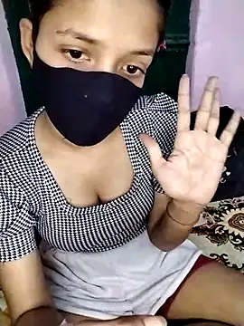 Naina-hott online show from March 7, 2026, 7:08 pm