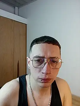 Emmanuel Lust online show from February 9, 2026, 12:47 pm