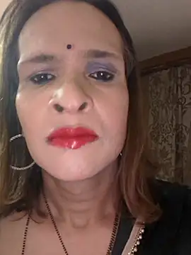 nikitalicious  online show from February 26, 2026, 6:08 pm