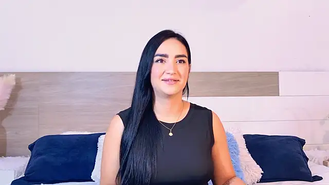 MaraGrief  online show from April 10, 2026, 11:17 am