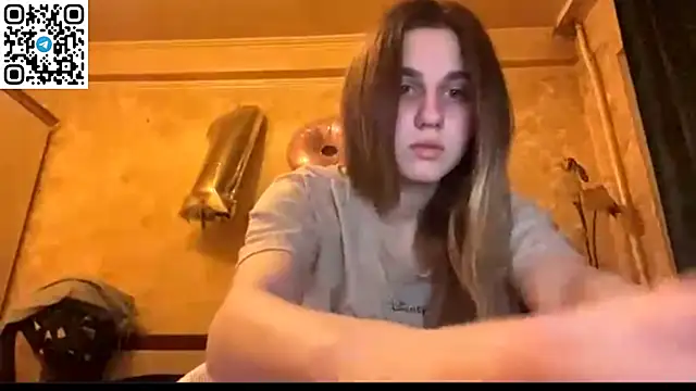 LovelySilk 63 online show from April 4, 2026, 6:36 pm