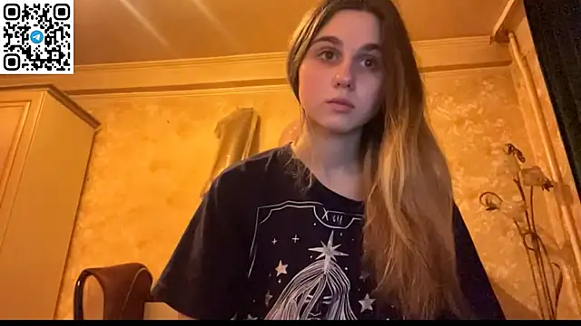 LovelySilk 63 online show from April 8, 2026, 6:31 pm