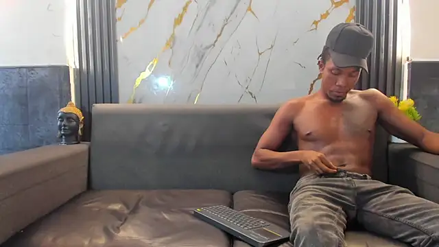 Jeanpieroo26 online show from April 10, 2026, 7:43 pm