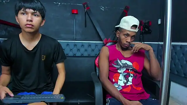 Jeanpieroo26 online show from February 27, 2026, 7:46 pm