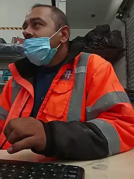 OMARMEX1 online show from April 6, 2026, 3:13 pm