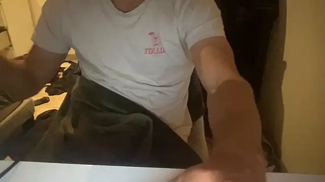 raoulbtnbois online show from May 22, 2026, 11:58 pm