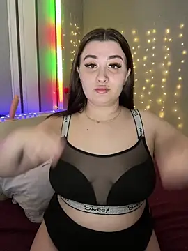 lipsi vikki online show from February 21, 2026, 6:43 pm