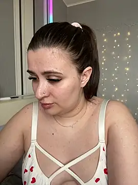 lipsi vikki online show from February 26, 2026, 8:36 am