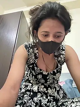 Snapshot of raavigirl chatting on February 24, 2026, 8:04 am raavigirl online show from February 24, 2026, 8:04 am