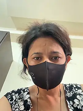 Snapshot of raavigirl chatting on February 25, 2026, 2:45 am raavigirl online show from February 25, 2026, 2:45 am