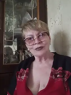 SophieBurns online show from June 10, 2026, 1:34 pm