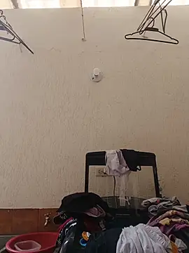 MajoArias online show from April 18, 2026, 6:32 pm