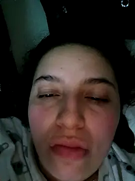 MajoArias online show from February 16, 2026, 4:44 am