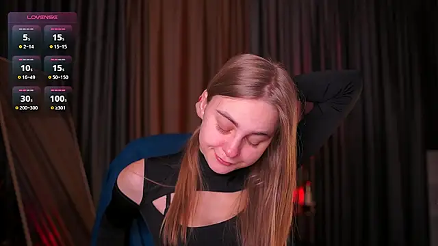 Snapshot of Erica_Grace chatting on April 1, 2026, 6:26 am Erica Grace online show from April 1, 2026, 6:26 am