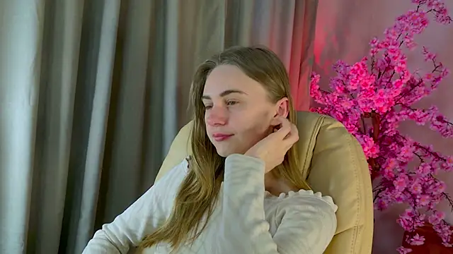 Snapshot of Erica_Grace chatting on April 5, 2026, 7:59 am Erica Grace online show from April 5, 2026, 7:59 am