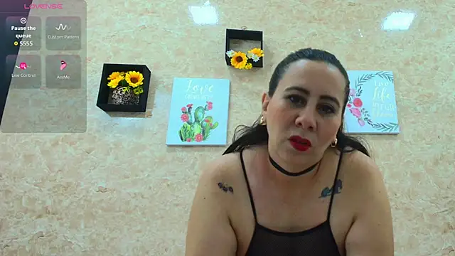 Sophie Tyler online show from March 11, 2026, 2:44 pm