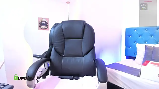 Dulcecooper1 online show from April 14, 2026, 11:26 am