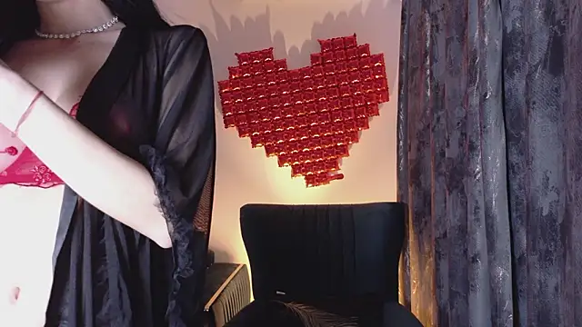 Sienna-Star online show from February 14, 2026, 8:20 pm