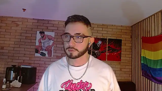 Snapshot of dave_wolf7 chatting on February 6, 2026, 2:46 pm dave wolf7 online show from February 6, 2026, 2:46 pm