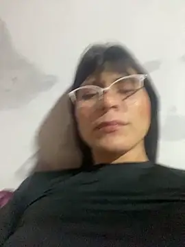 Snapshot of lucyscay_ chatting on April 24, 2026, 2:35 am lucyscay online show from April 24, 2026, 2:35 am