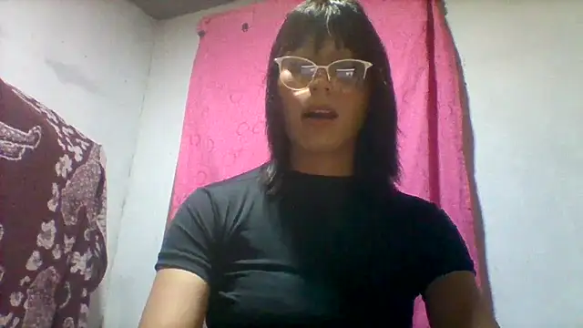 Snapshot of lucyscay_ chatting on April 14, 2026, 3:44 am lucyscay online show from April 14, 2026, 3:44 am