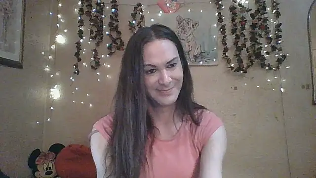 Snapshot of sillymillie4 chatting on June 10, 2026, 10:33 pm sillymillie4 online show from June 10, 2026, 10:33 pm
