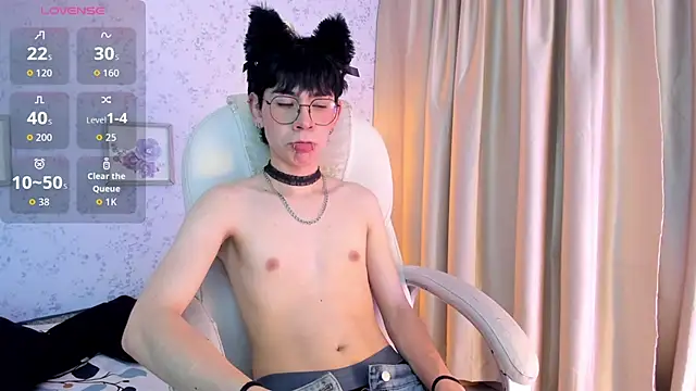 Demian Hush online show from March 22, 2026, 3:43 am