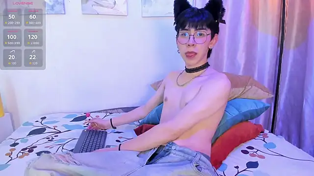 Demian Hush online show from March 21, 2026, 3:19 am