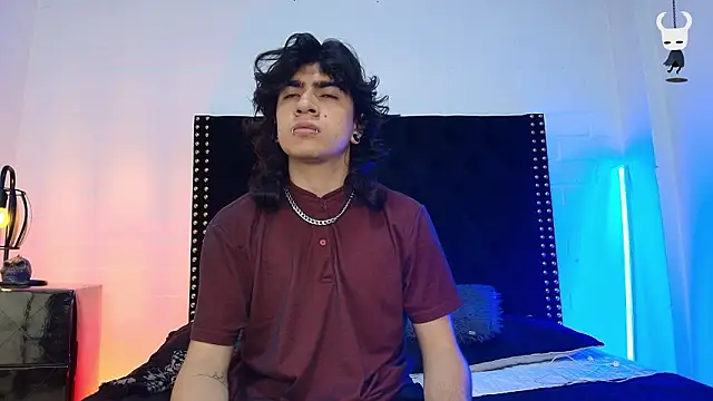 Axell Kussh online show from February 16, 2026, 12:04 pm