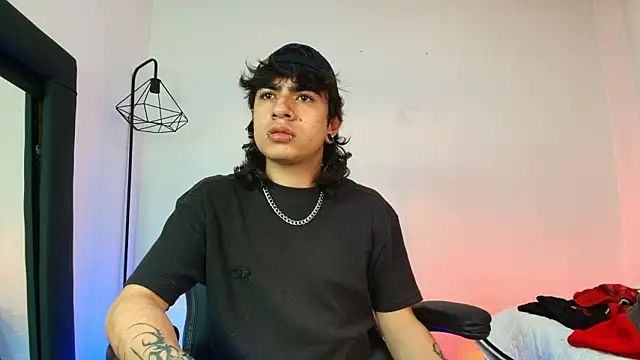 Axell Kussh online show from March 21, 2026, 3:19 am