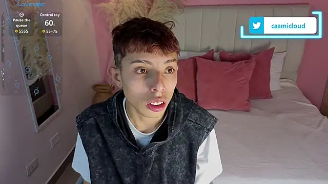 Snapshot of _camilo_ortiz chatting on June 1, 2026, 3:44 pm camilo ortiz online show from June 1, 2026, 3:44 pm