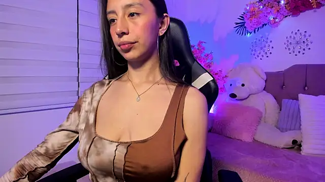 Snapshot of Eleanor_Park_ chatting on May 5, 2026, 3:53 am Eleanor Park online show from May 5, 2026, 3:53 am