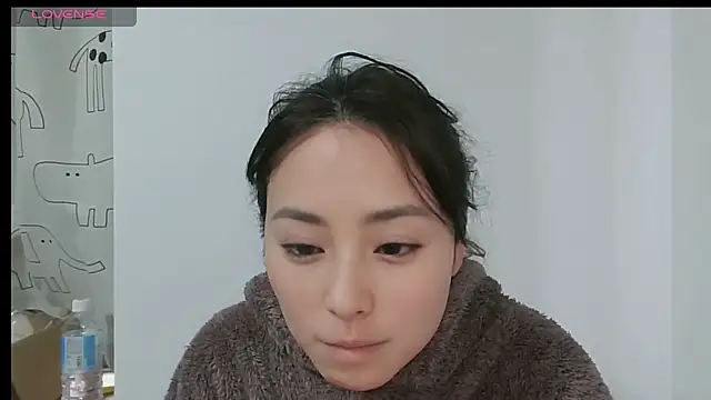 Snapshot of yuri-japan chatting on February 14, 2026, 12:44 am yuri-japan online show from February 14, 2026, 12:44 am