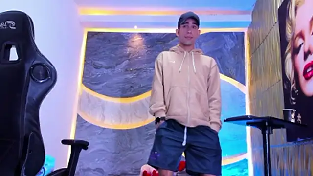 couplehot sex  online show from February 24, 2026, 4:02 am