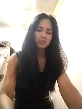 sweet maxine44 online show from April 17, 2026, 10:40 am