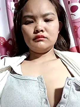 Luminana online show from February 14, 2026, 11:05 pm