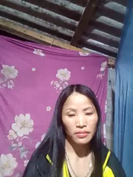 nhynhy11 online show from February 18, 2026, 2:57 pm