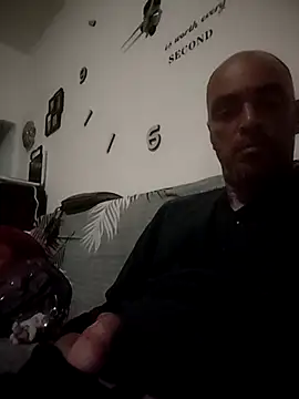 Snapshot of circott chatting on March 2, 2026, 7:10 pm circott online show from March 2, 2026, 7:10 pm