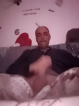 Snapshot of circott chatting on February 8, 2026, 7:44 pm circott online show from February 8, 2026, 7:44 pm