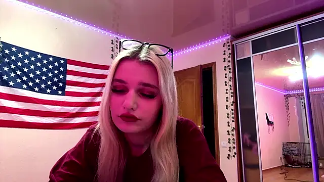 Snapshot of MiaBerlateen chatting on March 2, 2026, 5:20 pm MiaBerlateen online show from March 2, 2026, 5:20 pm